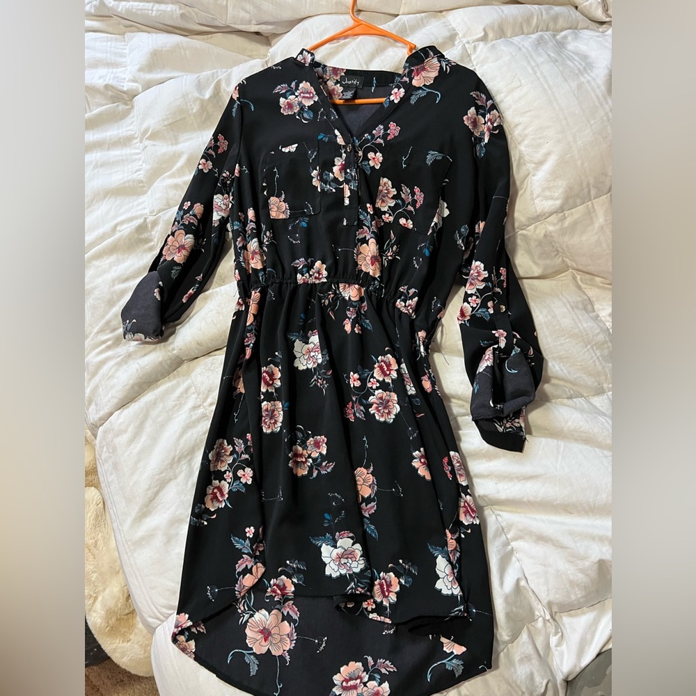 Cute cocktail dress!